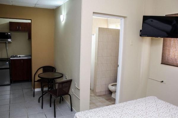 Coconut Inn (Oranjestad)